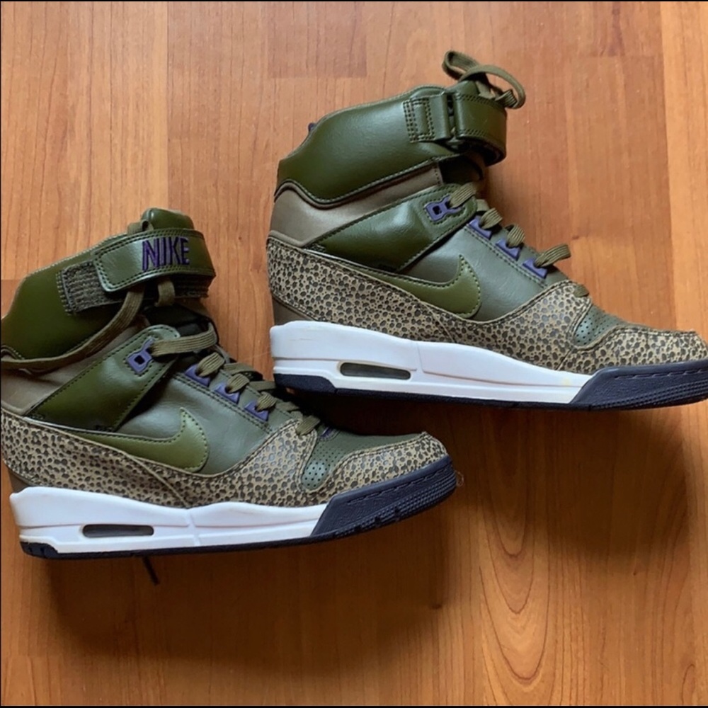 Nike Air High Top Sneakers